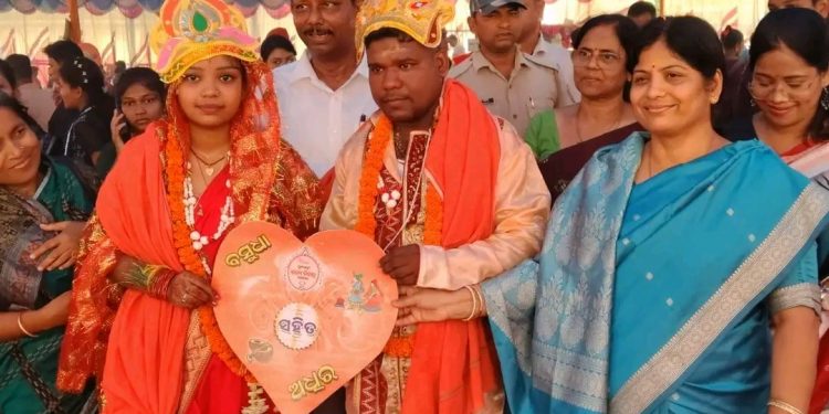 ମୁଖ୍ୟମନ୍ତ୍ରୀ କନ୍ୟାଦାନ ଯୋଜନା:୨୧ରେ ଯୋଡ଼ା ହେଲେ ୨୨ଯୋଡ଼ା ନବ ଦମ୍ପତ୍ତି