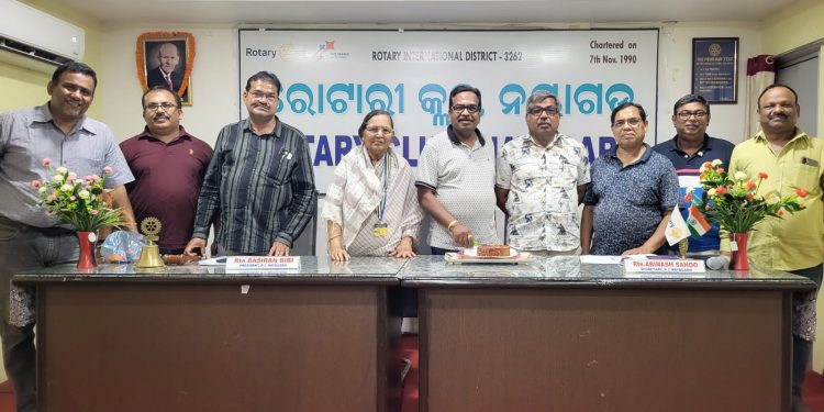 ରୋଟାରୀ କ୍ଲବ୍ ନୟାଗଡ଼ରେ ପଲ୍ ହ୍ୟାରିସ୍‌ଙ୍କ ଜନ୍ମଦିନ