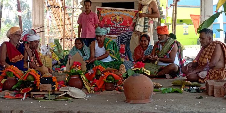 ମା ବାଟମଙ୍ଗଳା ମନ୍ଦିରର ରତ୍ନମୁଦ ଉତ୍ସବ