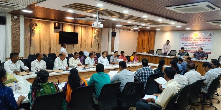 ନୟାଗଡ଼ ଜିଲ୍ଲାରେ ପ୍ରଧାନମନ୍ତ୍ରୀ ଆଦର୍ଶ ଗ୍ରାମ ଯୋଜନା ସଂକ୍ରାନ୍ତ ବୈଠକ