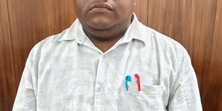 ସରକାରୀ ଅର୍ଥ ଆତ୍ମସାତ:ରତନପୁର ପଞ୍ଚାୟତ କାର୍ଯ୍ୟ ନିର୍ବାହୀ ଅଧିକାରୀ ଭିଜିଲାନ୍ସ ଦ୍ବାରା ଗିରଫ