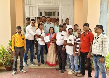 ନୟାଗଡ଼ ରେ ଓୟୁଜେର ପ୍ରତିବାଦ:କଳାବ୍ୟାଚ ପିନ୍ଧିଲେ, ମେମୋରାଣ୍ଡମ ଦେଲେ