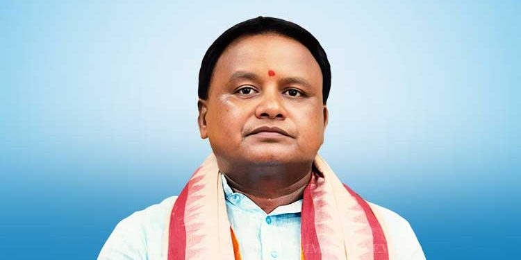 ବାଲିଅନ୍ତାରେ ଯୁବକକୁ ବାଡ଼େଇ ବାଡ଼େଇ ମାରିଦେବା ଘଟଣା:ଡିଜିପିଙ୍କୁ ମୁଖ୍ଯମନ୍ତ୍ରୀଙ୍କ କଡ଼ା ତାଗିଦ୍